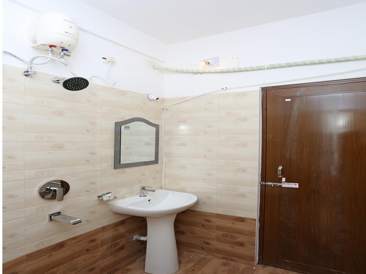 Oyo 11343 Hotel Sai International Bhubaneswar Exterior photo